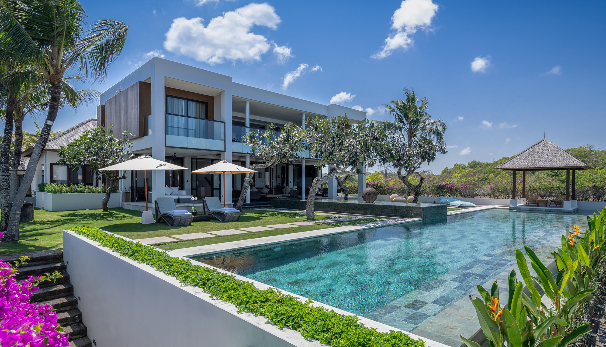 ザ スルガ ヴィラ