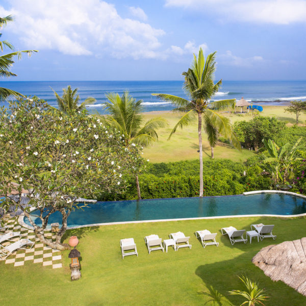 Villa Sungai Tinggi:ヴィラスンガイティンギ